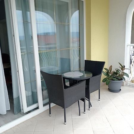 Ana Rooms Крк Экстерьер фото